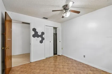 13635 Berkshire Court Grand Island FL 32735