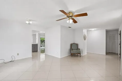 13635 Berkshire Court Grand Island FL 32735