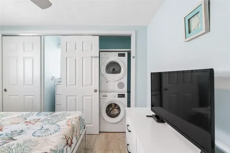 6154 Midnight Pass Road Sarasota FL 34242