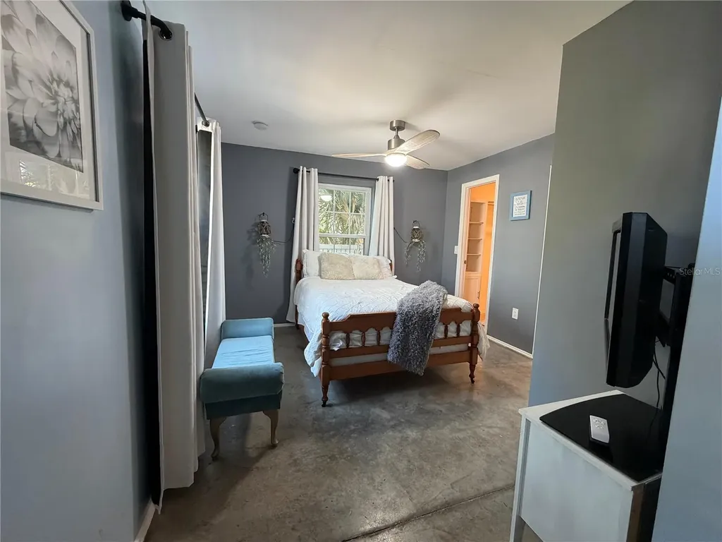 2516 3rd Avenue S St Petersburg FL 33712