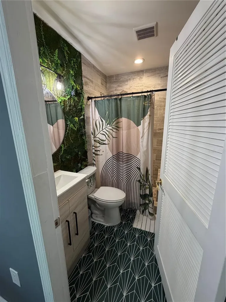 2516 3rd Avenue S St Petersburg FL 33712