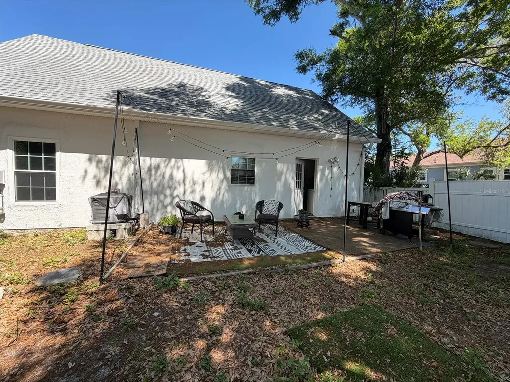 2516 3rd Avenue S St Petersburg FL 33712