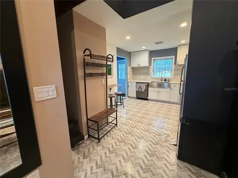 2516 3rd Avenue S St Petersburg FL 33712
