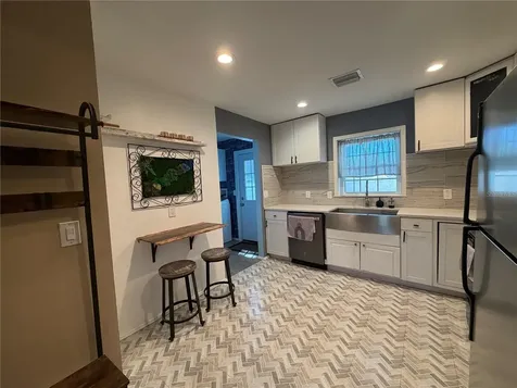 2516 3rd Avenue S St Petersburg FL 33712