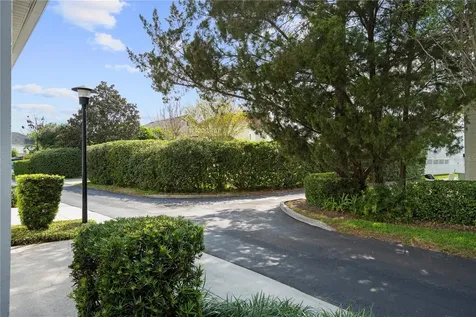1954 Meeting Place Orlando FL 32814