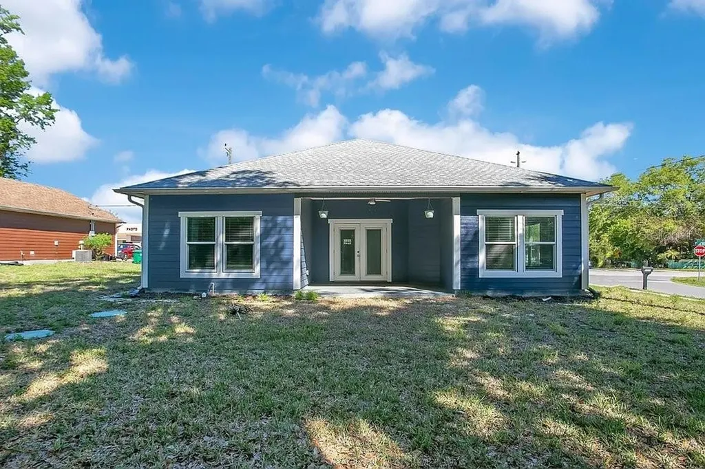 2498 Mitchell Avenue Mims FL 32754