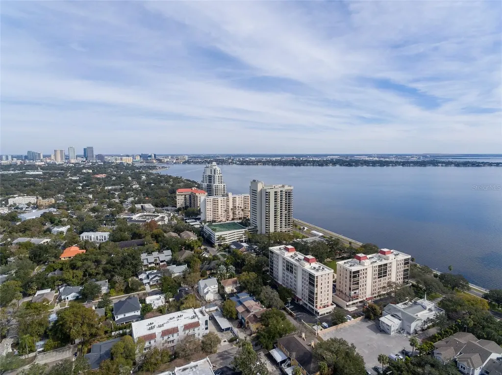 2407 S Ardson Place Tampa FL 33629