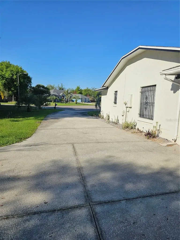 1745 Foxcreek Lane Apopka FL 32703