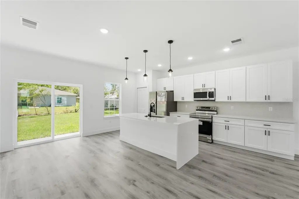 492 W Union Place Citrus Springs FL 34434