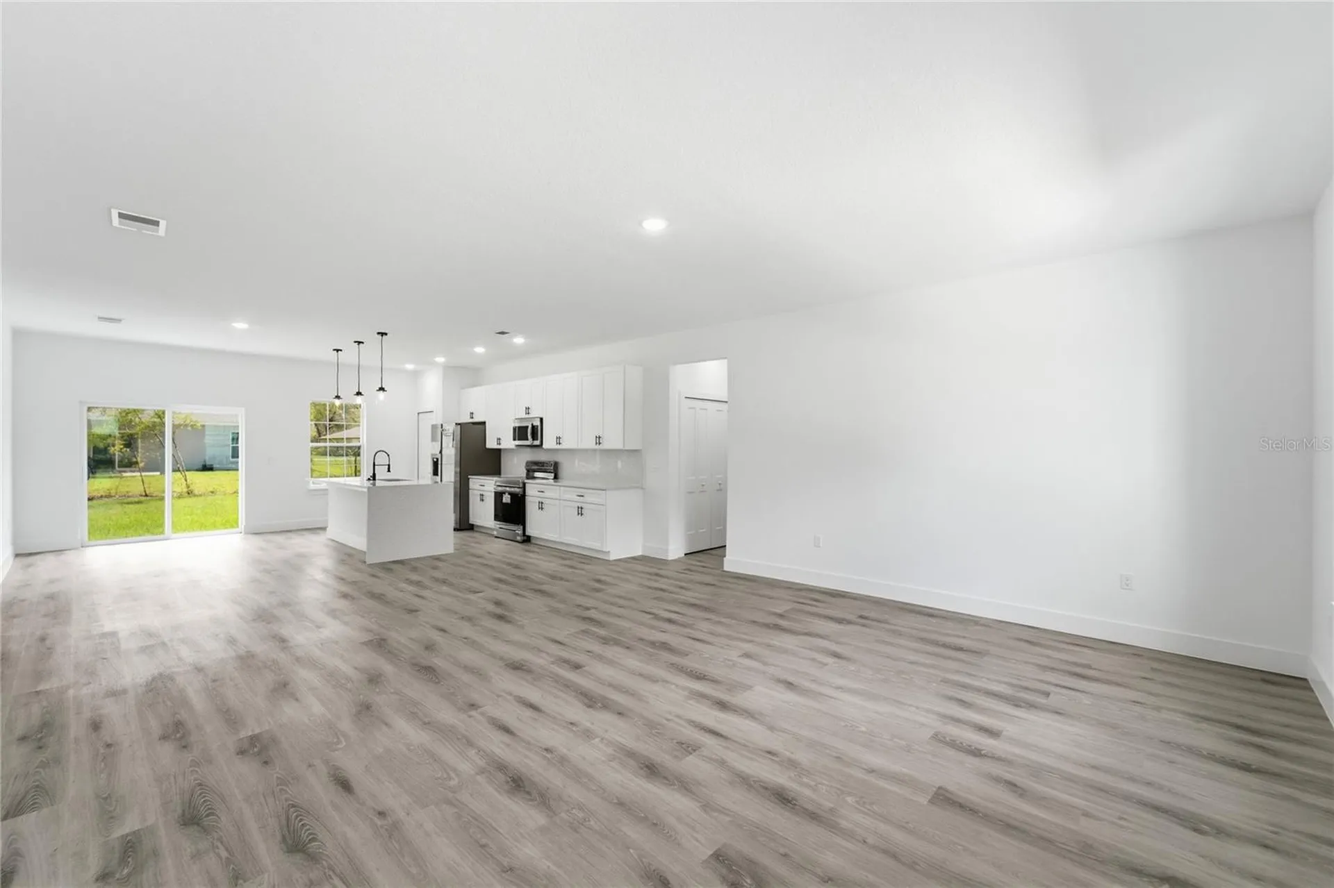 492 W Union Place Citrus Springs FL 34434