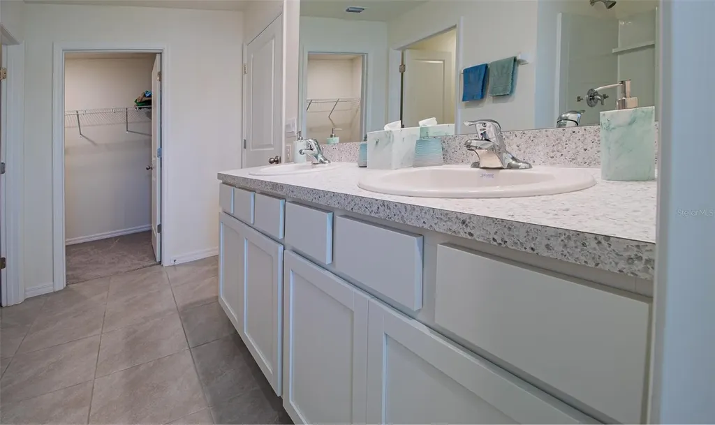 24382 NW 8th Place Newberry FL 32669