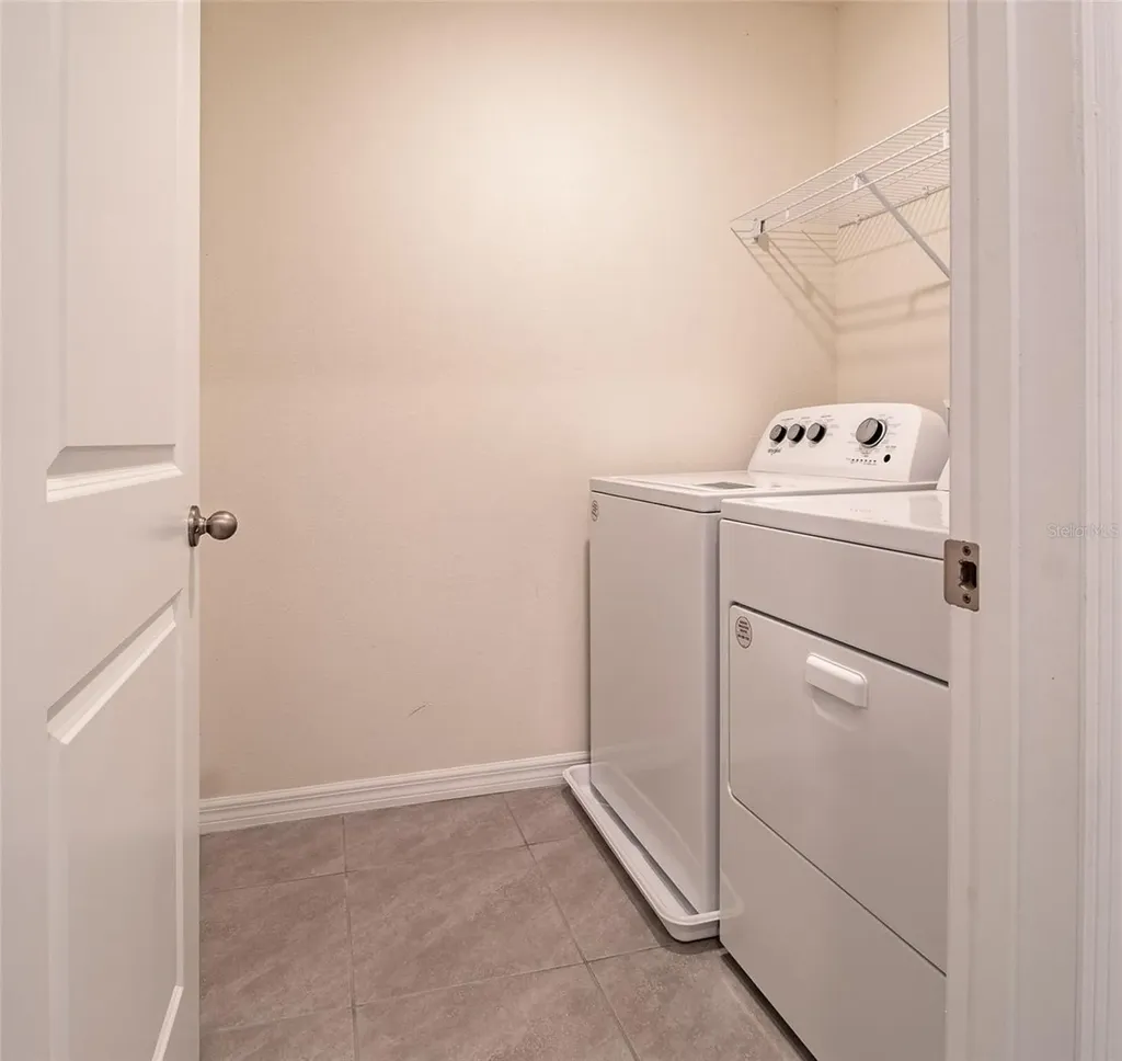 24382 NW 8th Place Newberry FL 32669