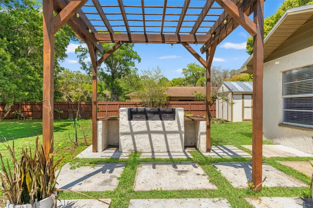 2524 Victarra Circle Lutz FL 33559