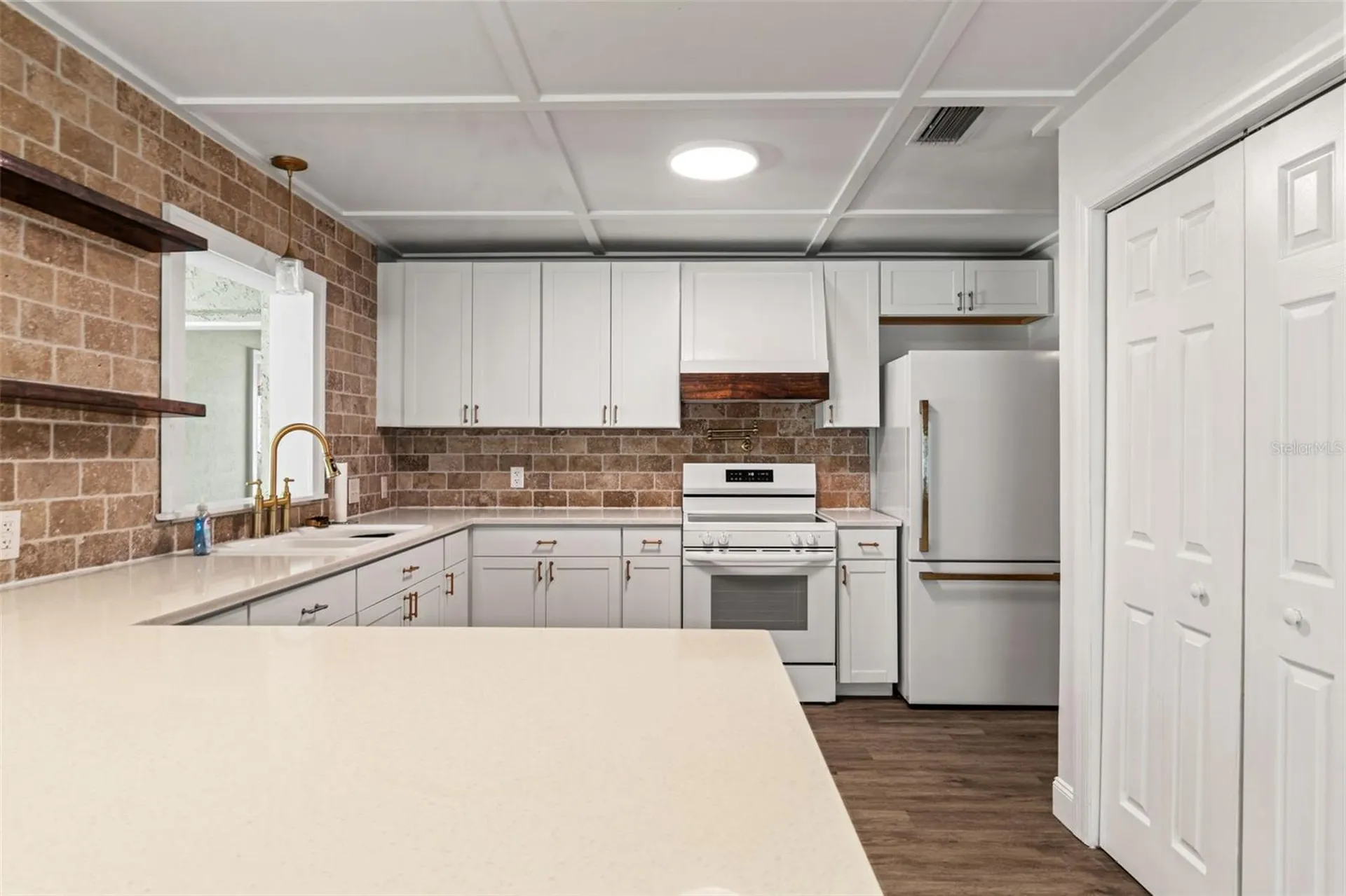 2524 Victarra Circle Lutz FL 33559