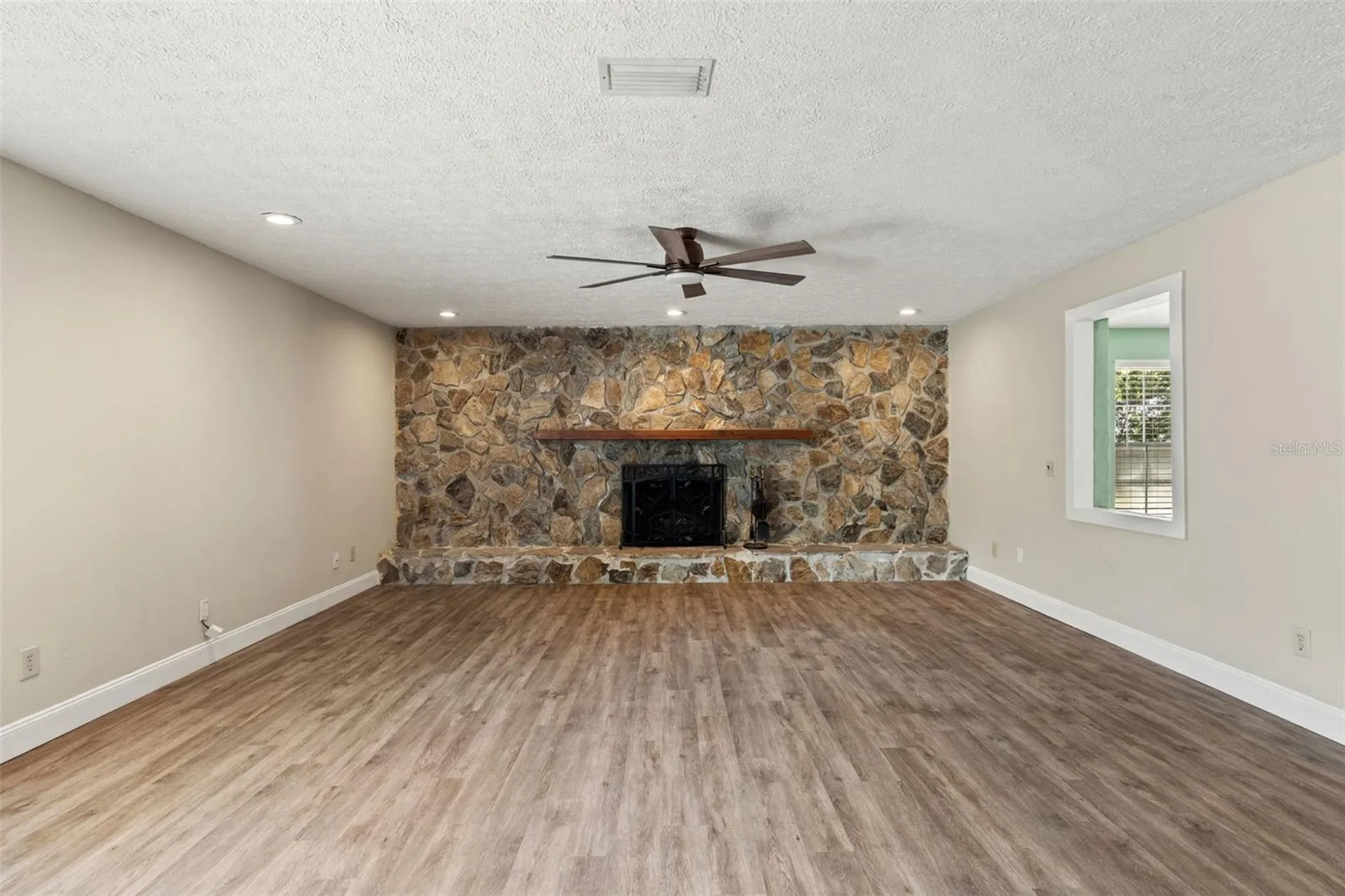 2524 Victarra Circle Lutz FL 33559