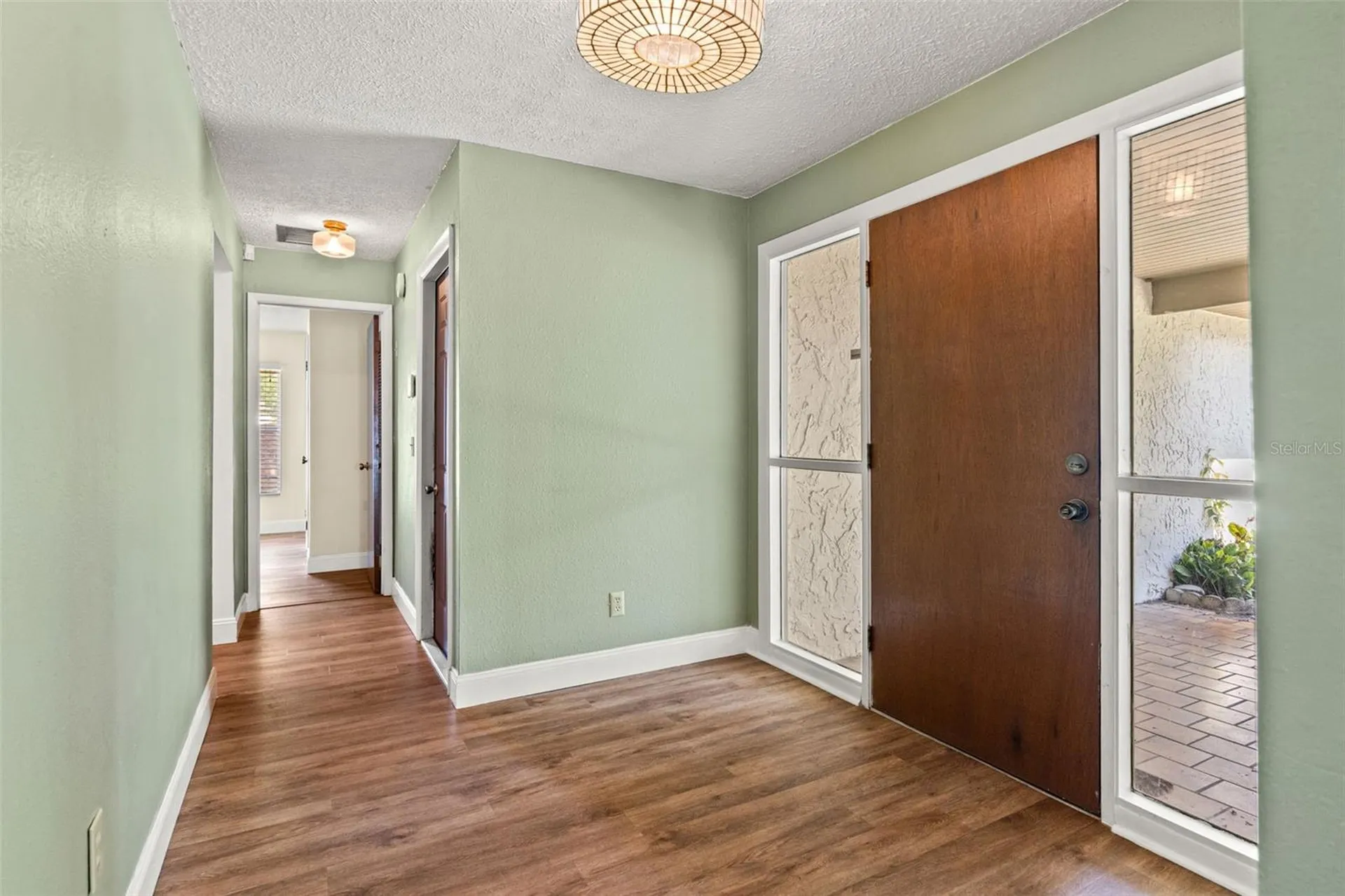 2524 Victarra Circle Lutz FL 33559
