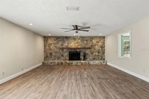 2524 Victarra Circle Lutz FL 33559