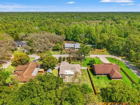 2524 Victarra Circle Lutz FL 33559