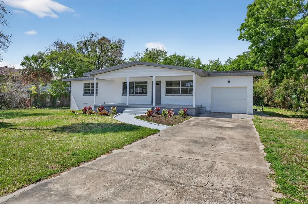 1822 S Palmetto Avenue South Daytona FL 32119