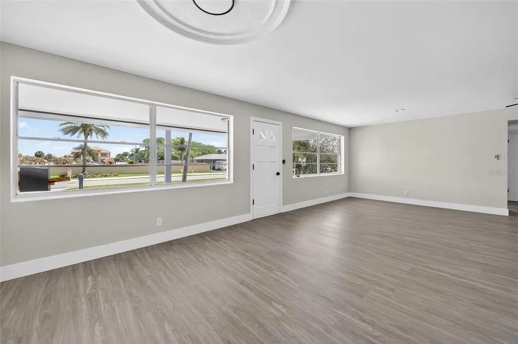 1822 S Palmetto Avenue South Daytona FL 32119