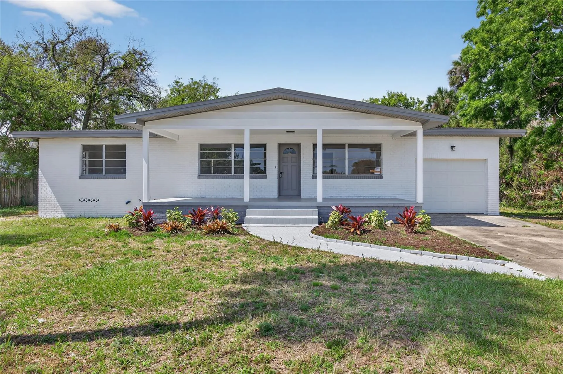 1822 S Palmetto Avenue South Daytona FL 32119