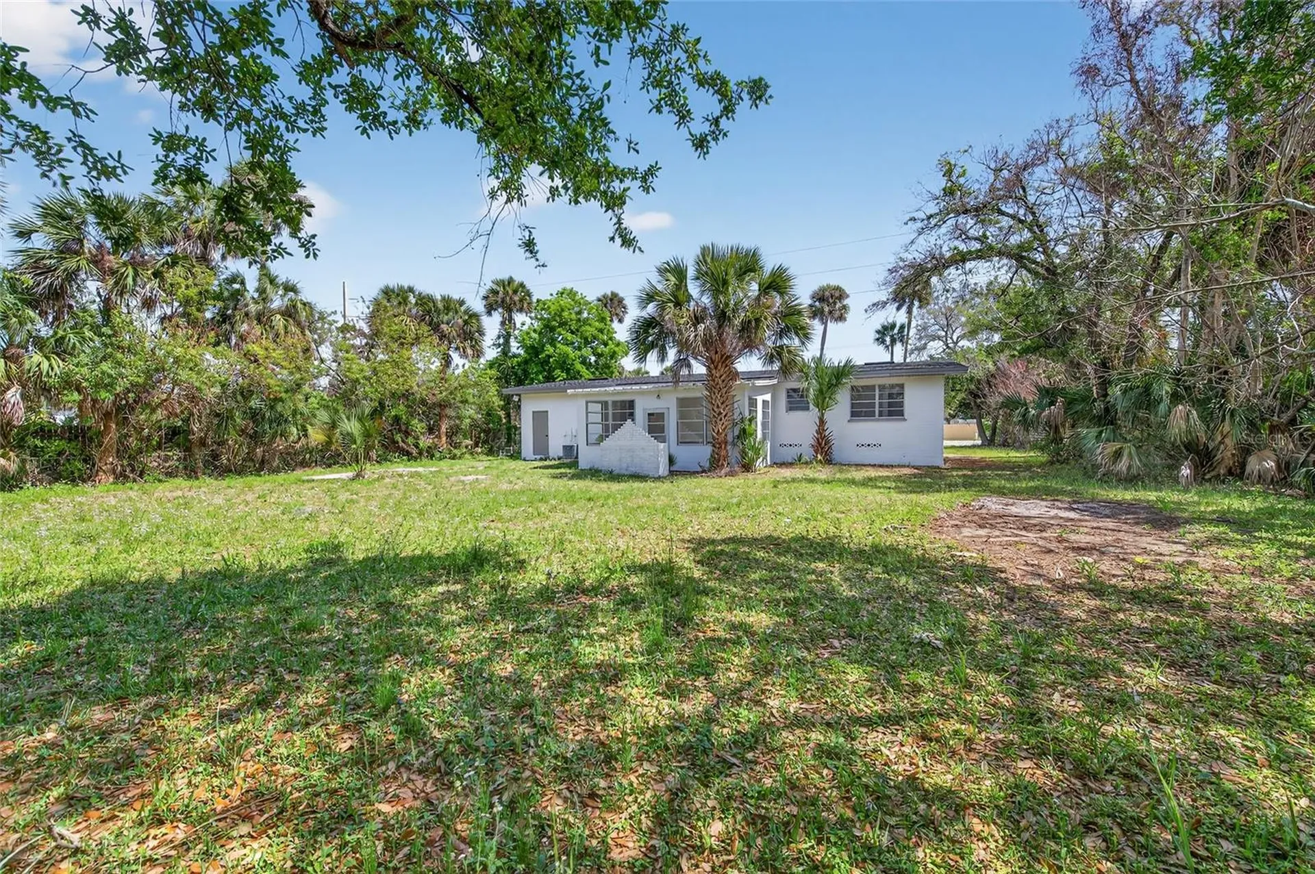 1822 S Palmetto Avenue South Daytona FL 32119