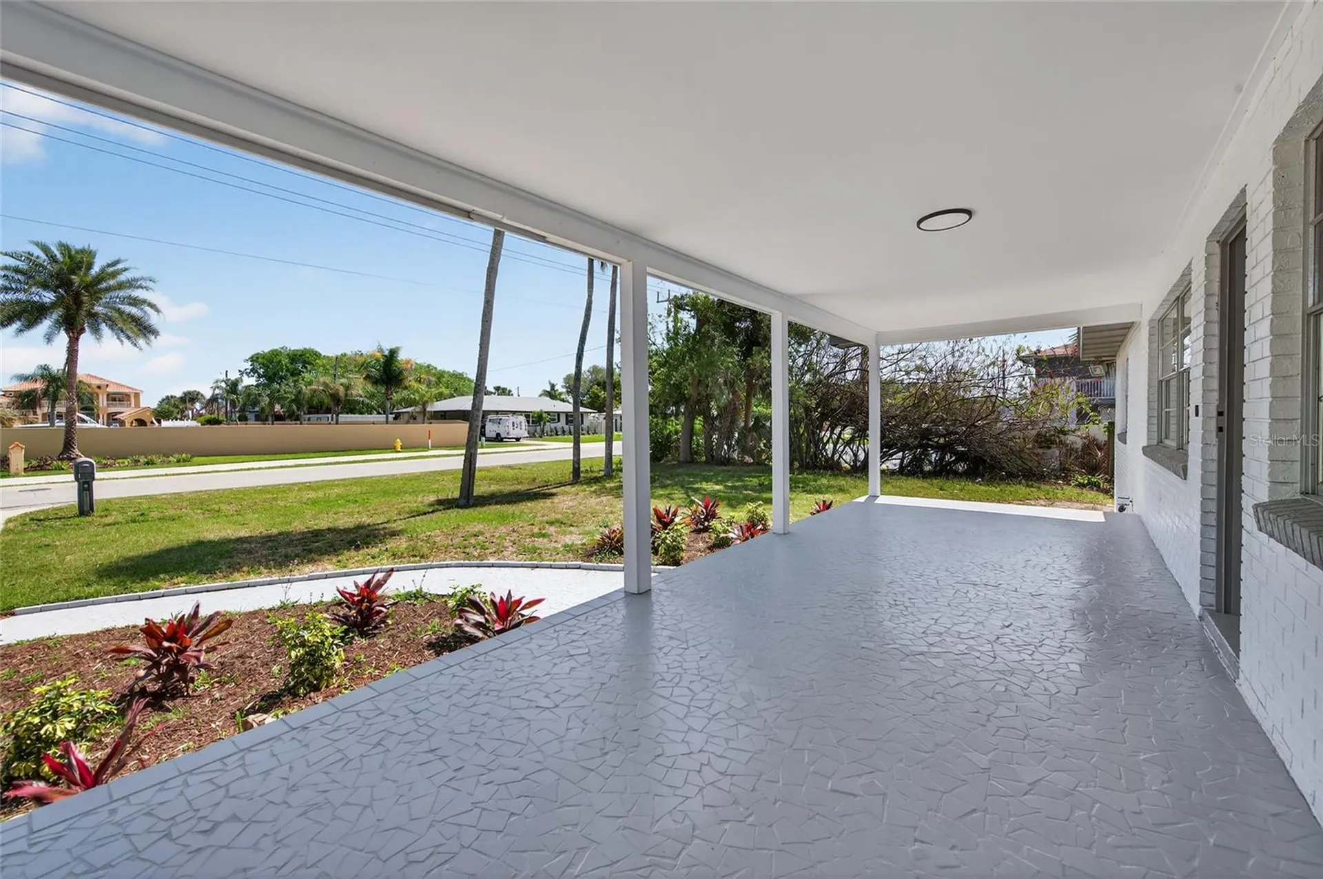 1822 S Palmetto Avenue South Daytona FL 32119