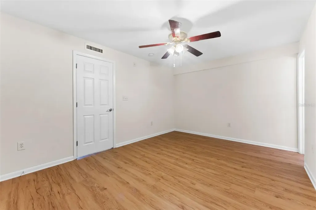 1950 59th Avenue N St Petersburg FL 33714
