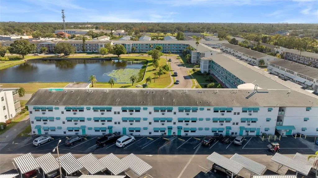 1950 59th Avenue N St Petersburg FL 33714