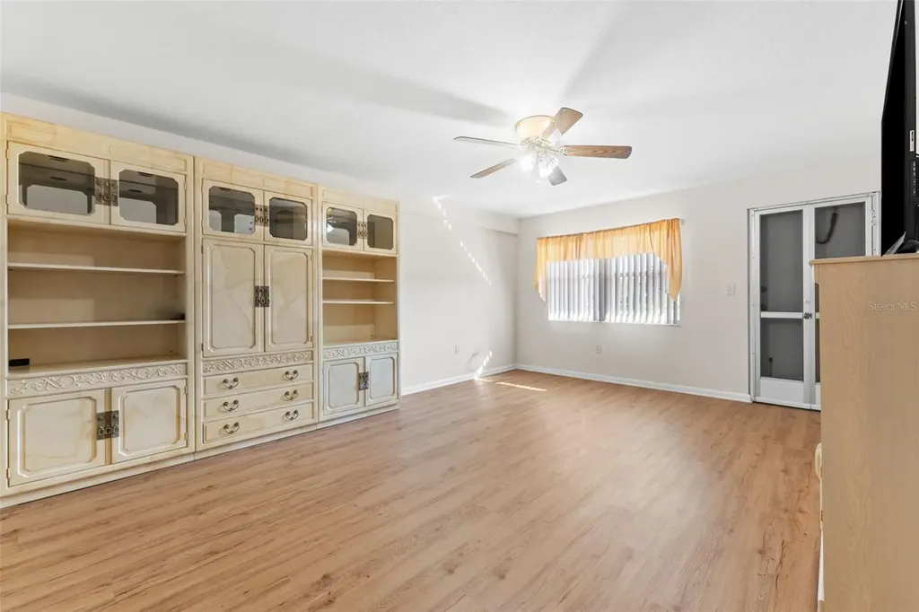 1950 59th Avenue N St Petersburg FL 33714