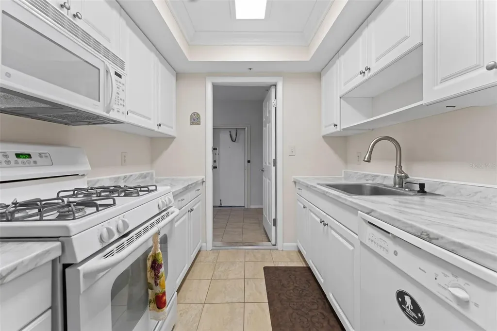 1950 59th Avenue N St Petersburg FL 33714