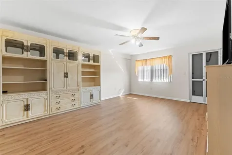 1950 59th Avenue N St Petersburg FL 33714