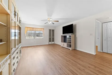 1950 59th Avenue N St Petersburg FL 33714