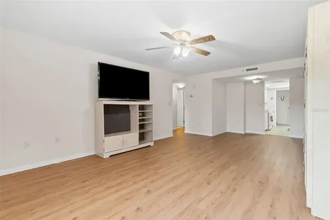 1950 59th Avenue N St Petersburg FL 33714