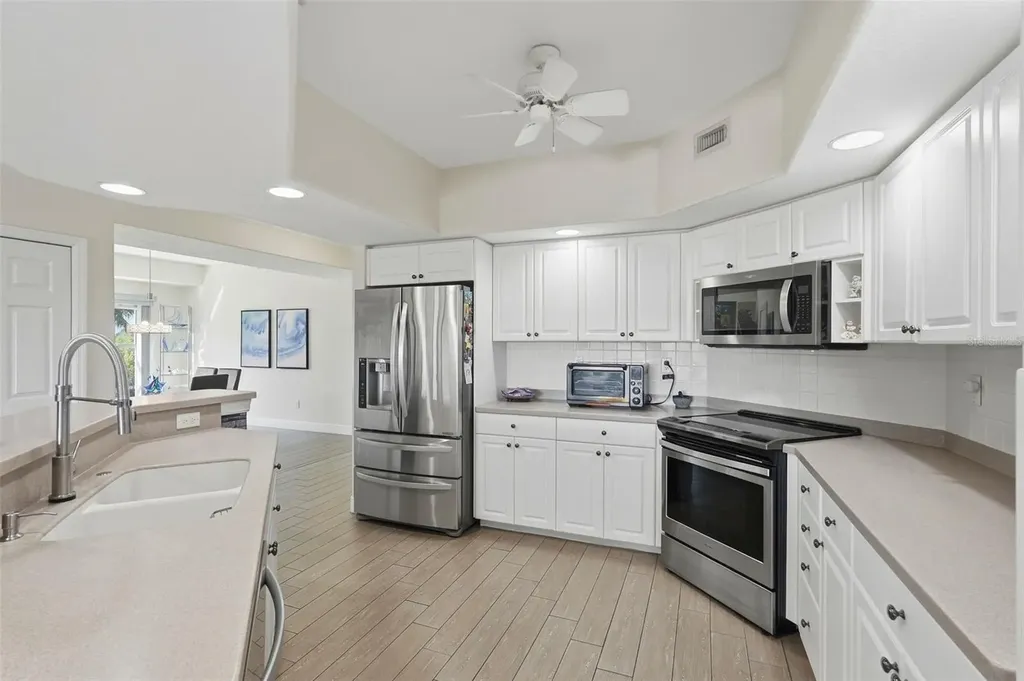 1695 Pinellas Bayway S Tierra Verde FL 33715