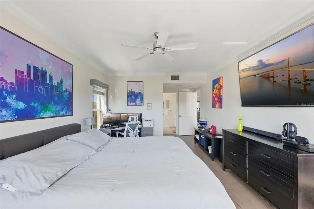 1695 Pinellas Bayway S Tierra Verde FL 33715