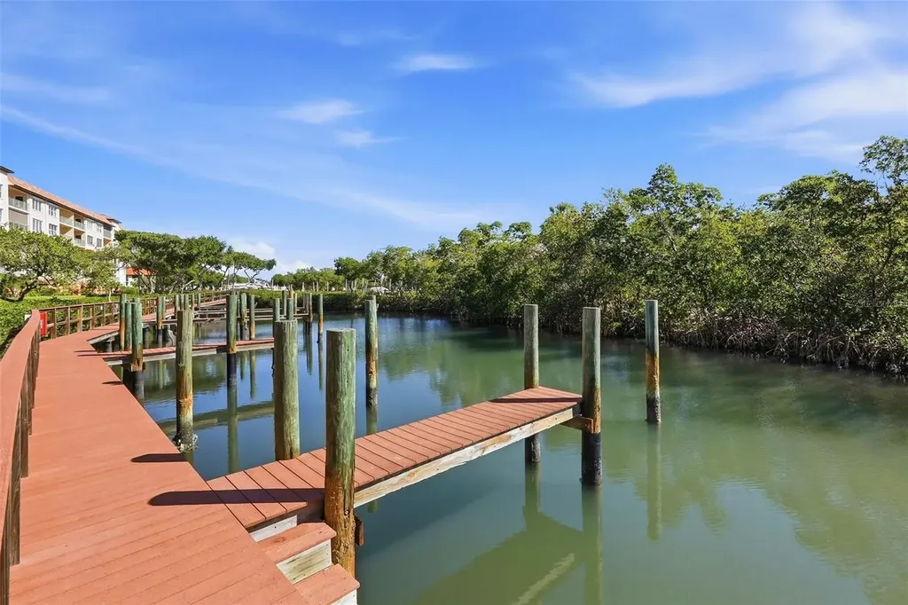 1695 Pinellas Bayway S Tierra Verde FL 33715