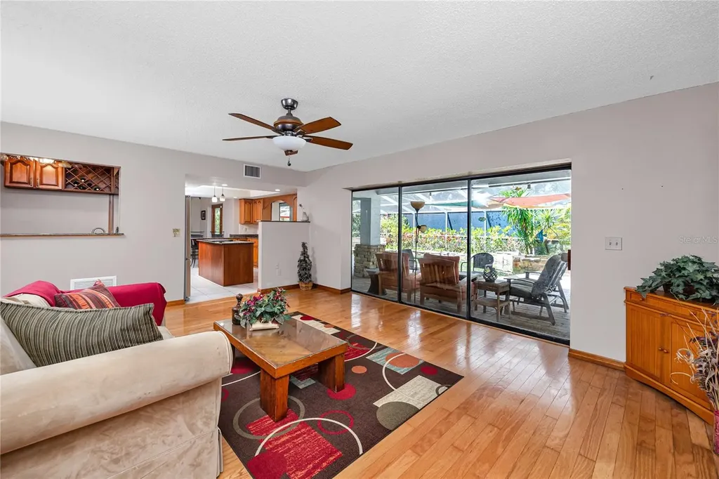 9775 78th Avenue Seminole FL 33777