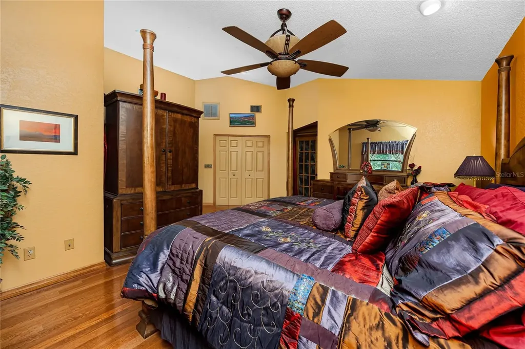 9775 78th Avenue Seminole FL 33777