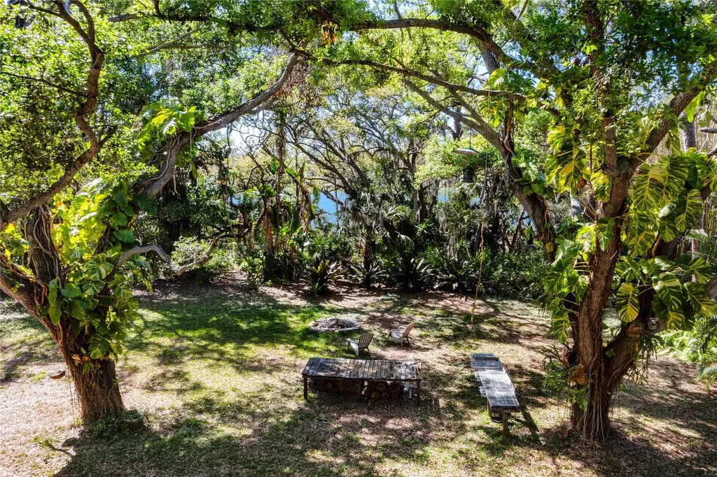 9775 78th Avenue Seminole FL 33777