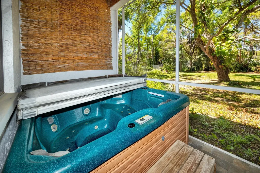 9775 78th Avenue Seminole FL 33777