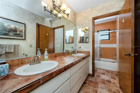 9775 78th Avenue Seminole FL 33777
