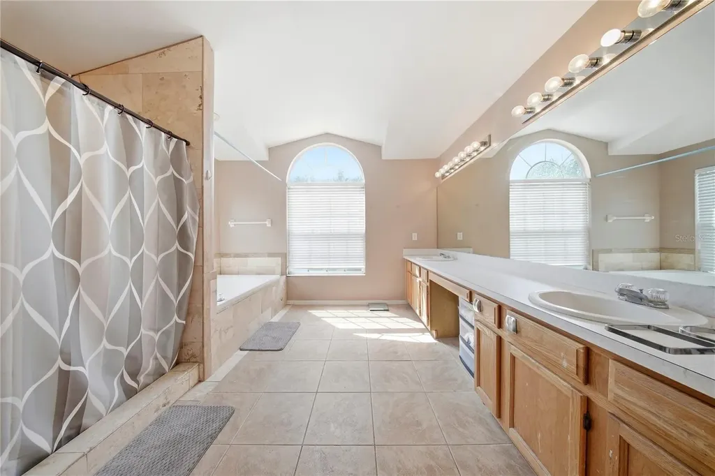 10919 Sailbrooke Drive Riverview FL 33579