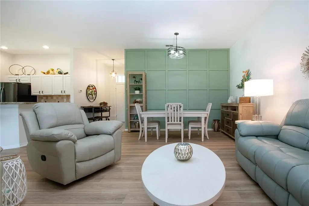 2313 Brookfield Greens Circle Sun City Center FL 33573