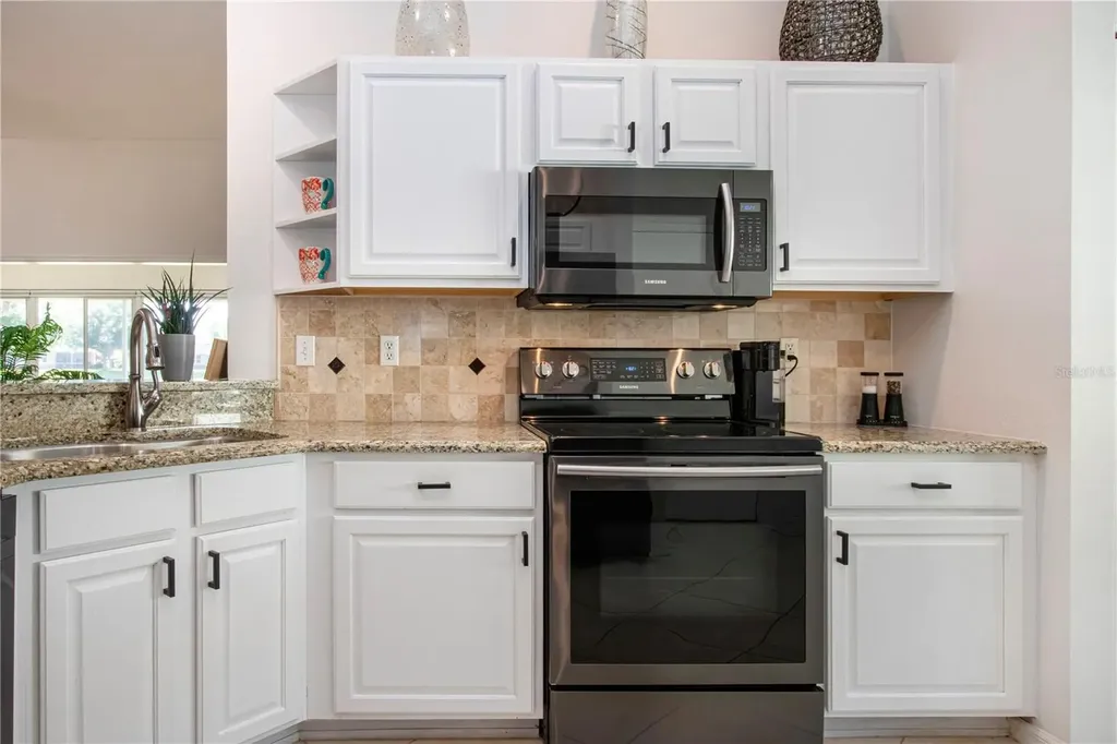 2313 Brookfield Greens Circle Sun City Center FL 33573