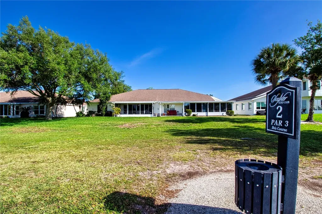 2313 Brookfield Greens Circle Sun City Center FL 33573