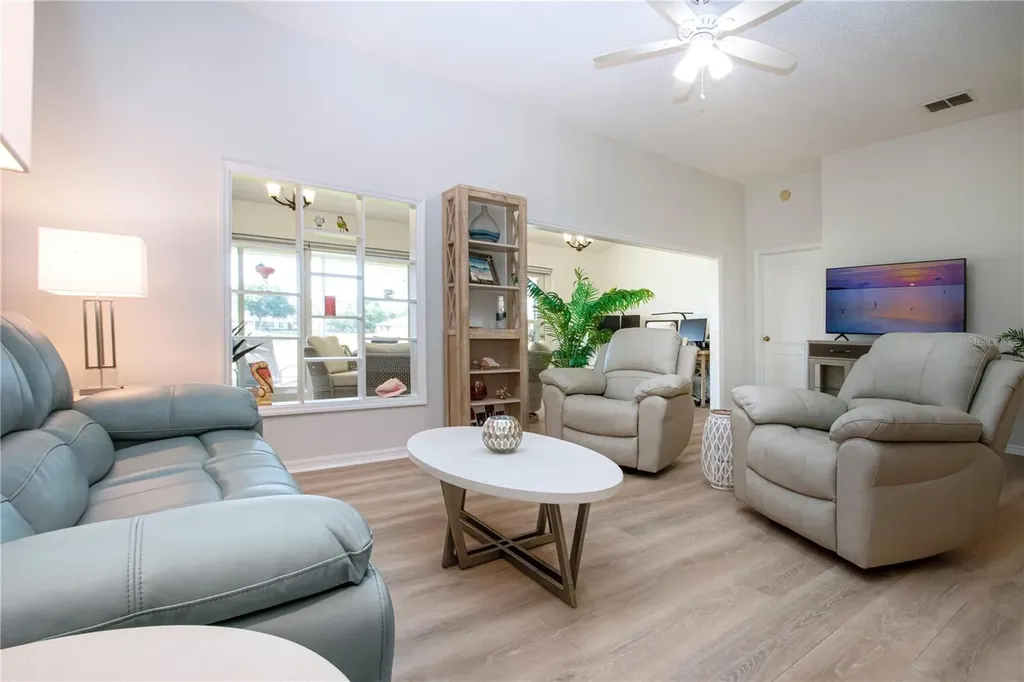 2313 Brookfield Greens Circle Sun City Center FL 33573