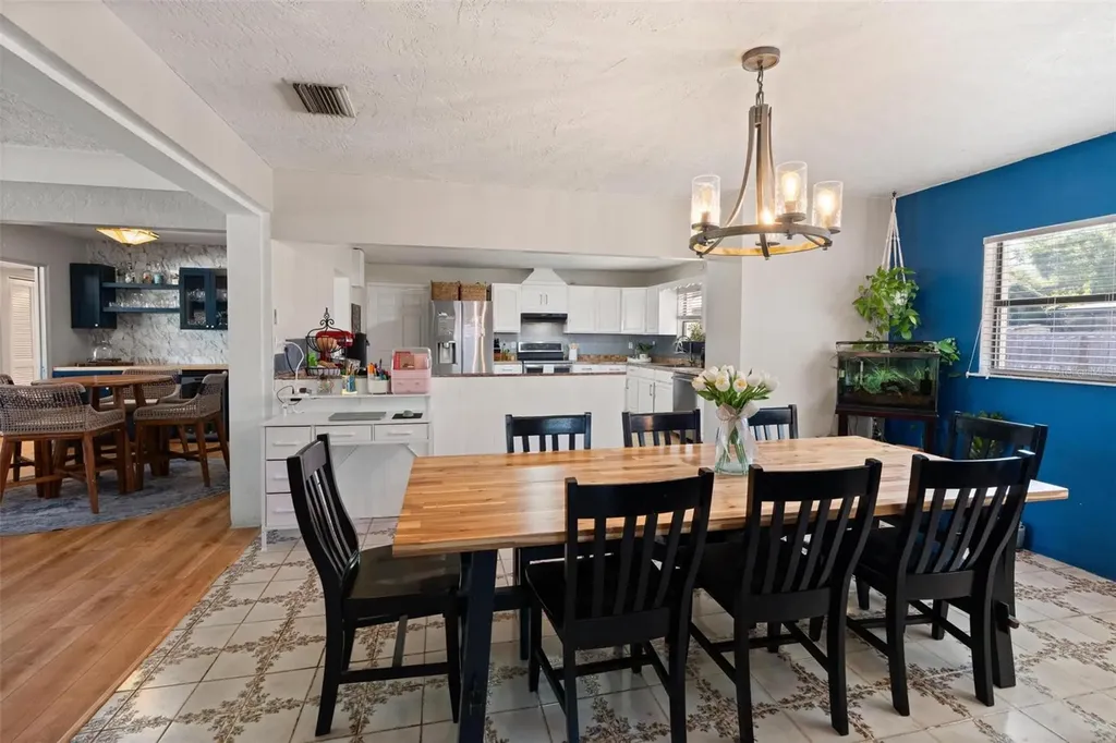 2798 67th Street N St Petersburg FL 33710