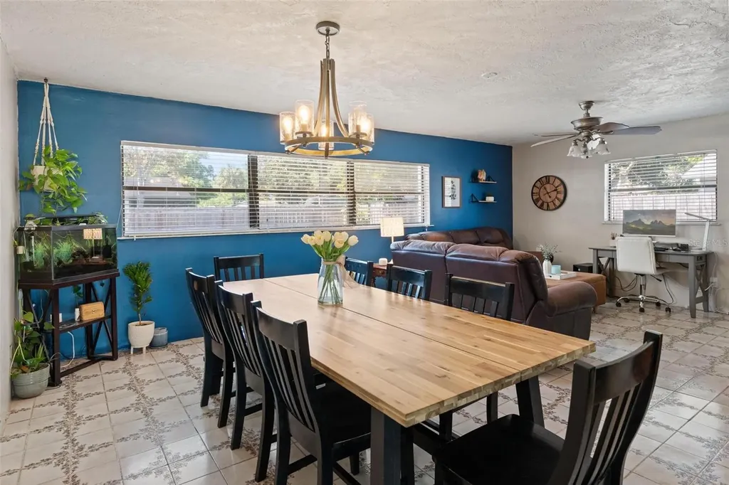 2798 67th Street N St Petersburg FL 33710