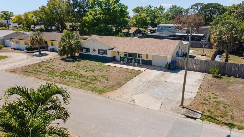 2798 67th Street N St Petersburg FL 33710